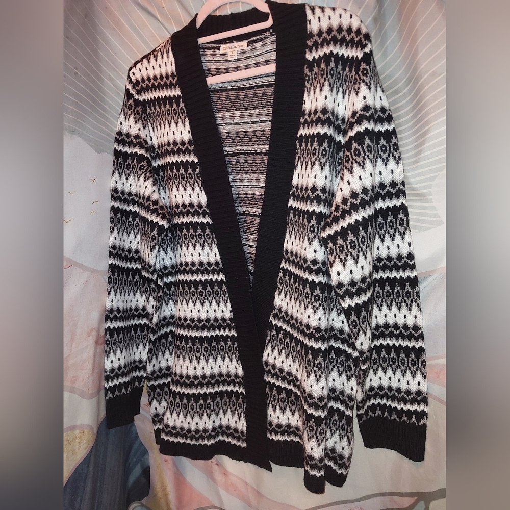 Croft & Barrow Black and White Geometric Cardigan L